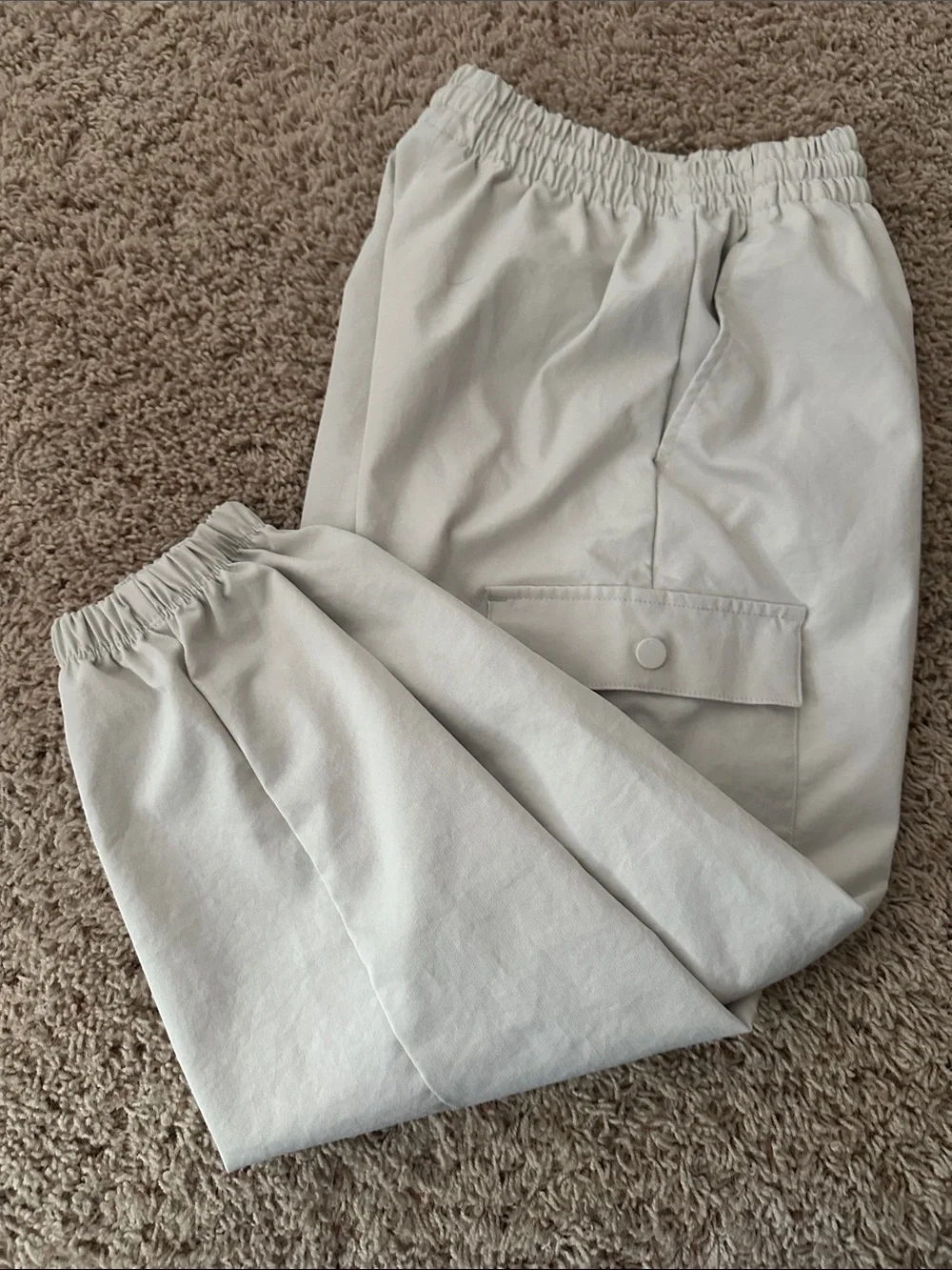 Nike Kids Light Gray Cargo Joggers with Elastic Cuffs